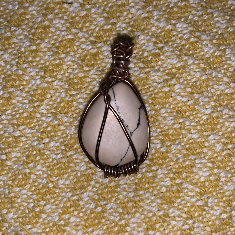 beautiful egg shaped crystal pendant